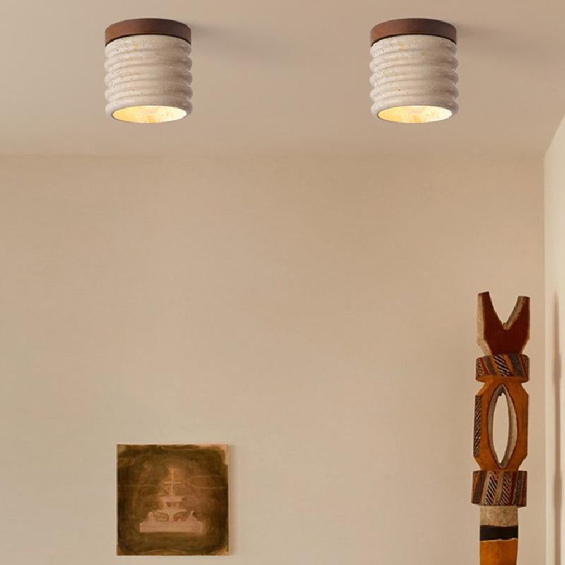 lampa sufitowa z trawertynu (2).webp__PID:dbe18bc2-724e-4706-8b7e-fd089ea1c4f0