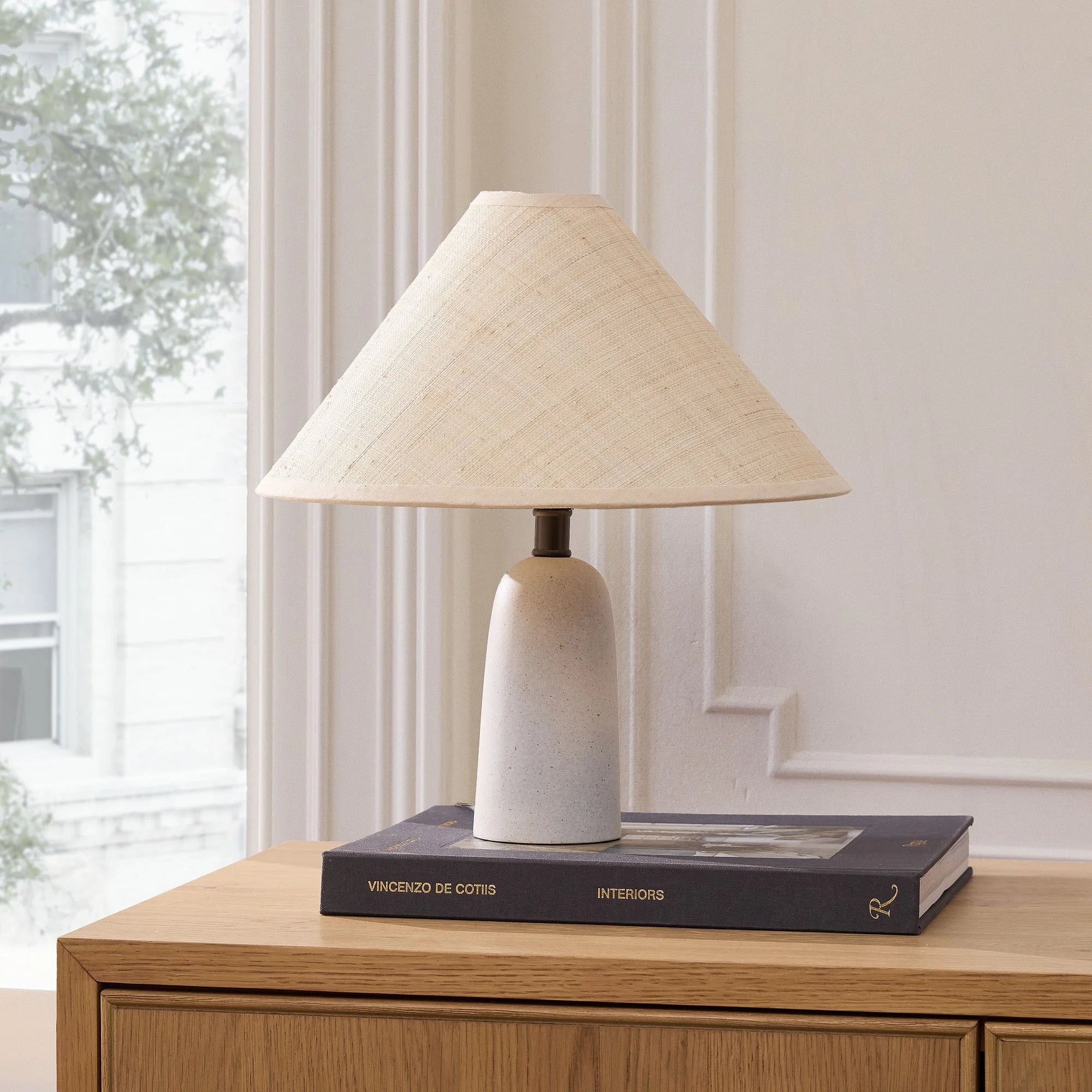 Daria Wabi-Sabi Ceramic Base Table Light (12).webp__PID:a9c6d683-b38e-4910-8fb2-2ebe75cf73a1