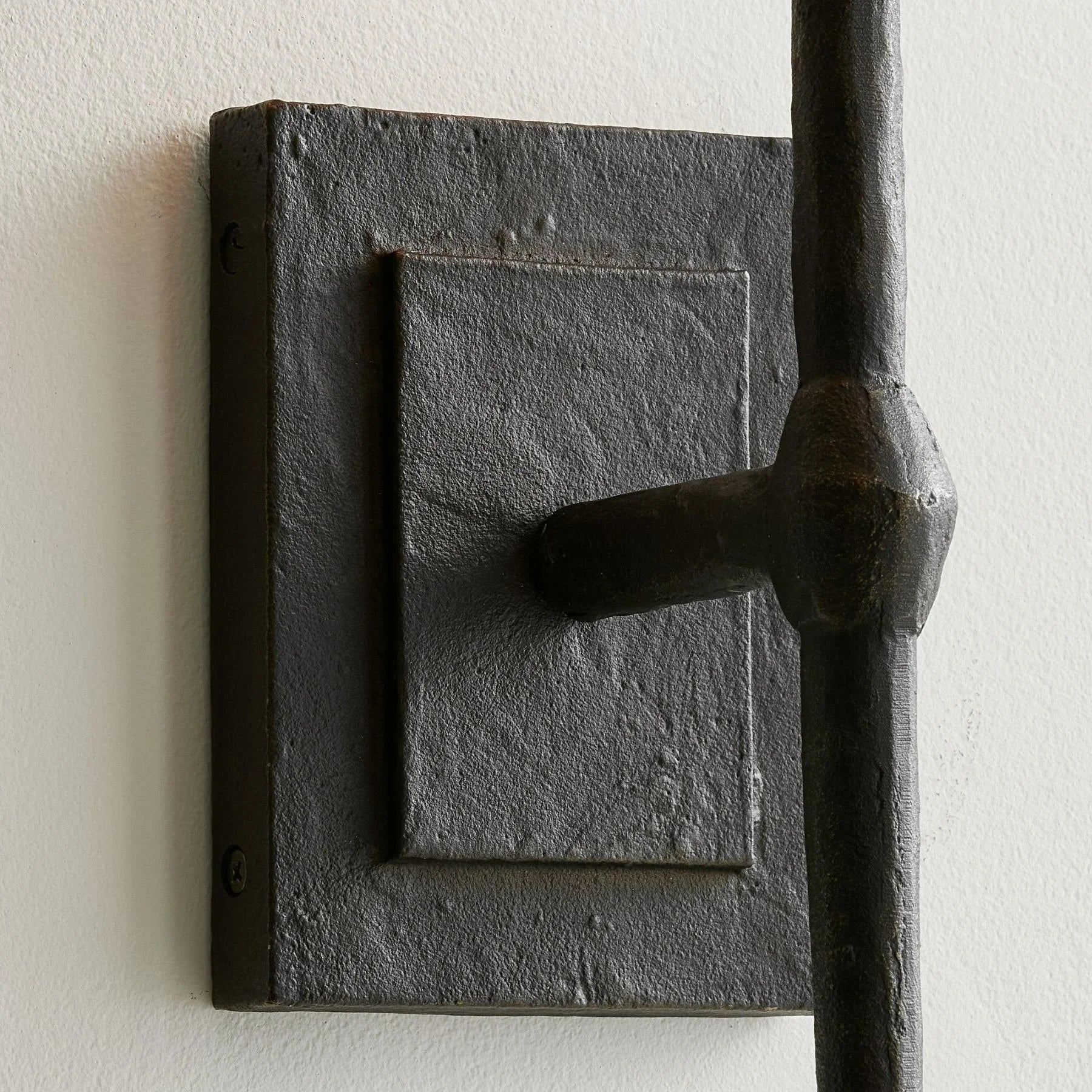 Leona Industrielle Wandleuchte mit Metallstangen3(1).webp__PID:0a25ee5e-d8e7-404f-8335-a91793eb2854