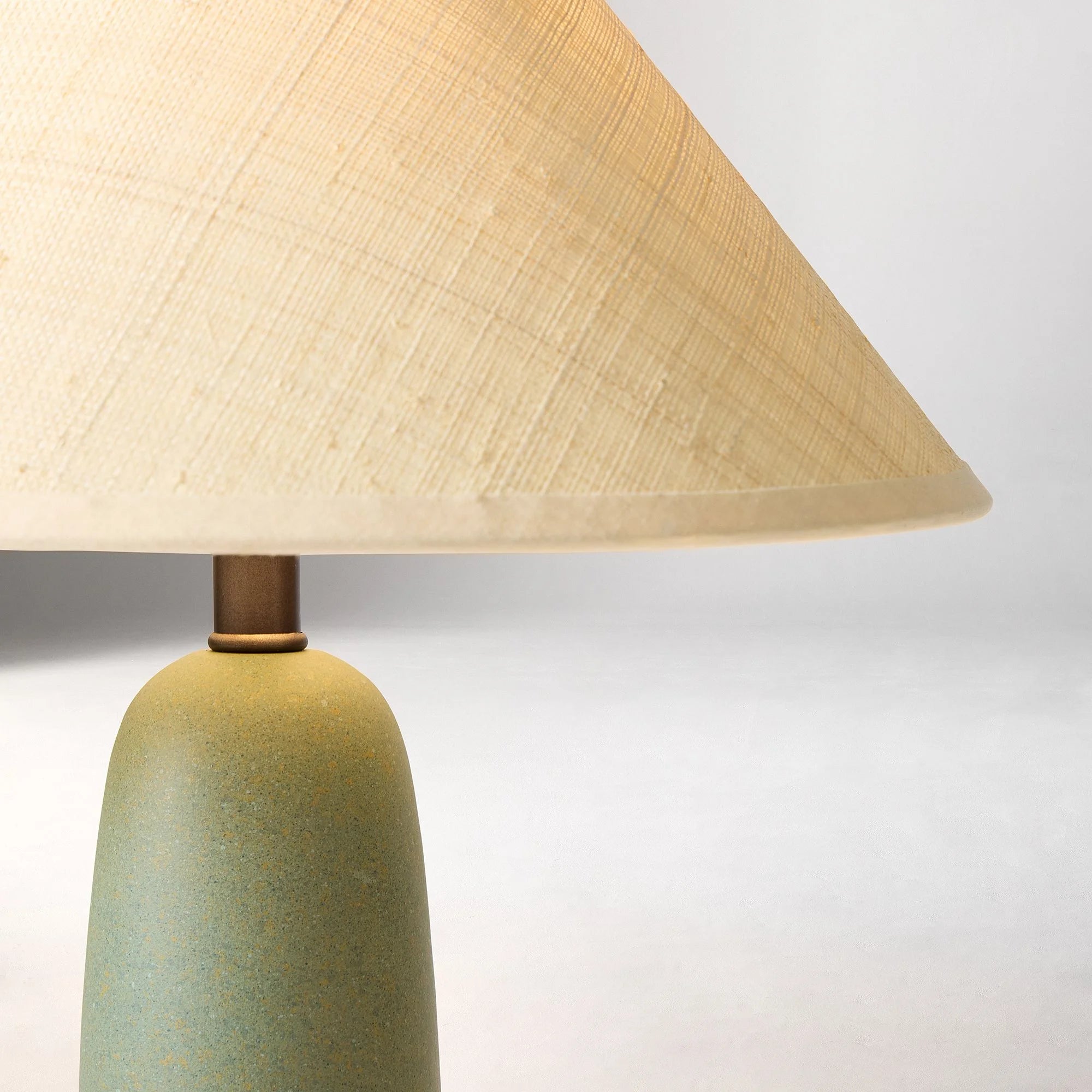 Daria Wabi-Sabi Ceramic Base Table Light (6).webp__PID:fb52ce69-ff76-49c6-9683-b38e79104fb2