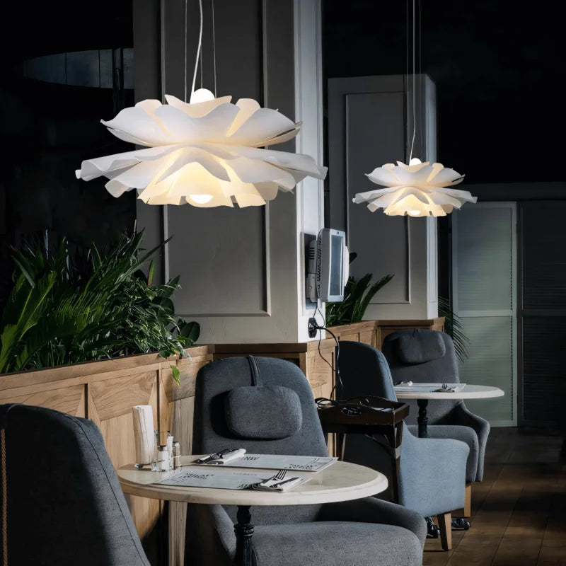Lampada a sospensione moderna e minimalista a forma di fiore di loto bianco Elijah1 (16).webp__PID:7d4aff59-4d3f-4559-bffe-5e7c988ce0b9
