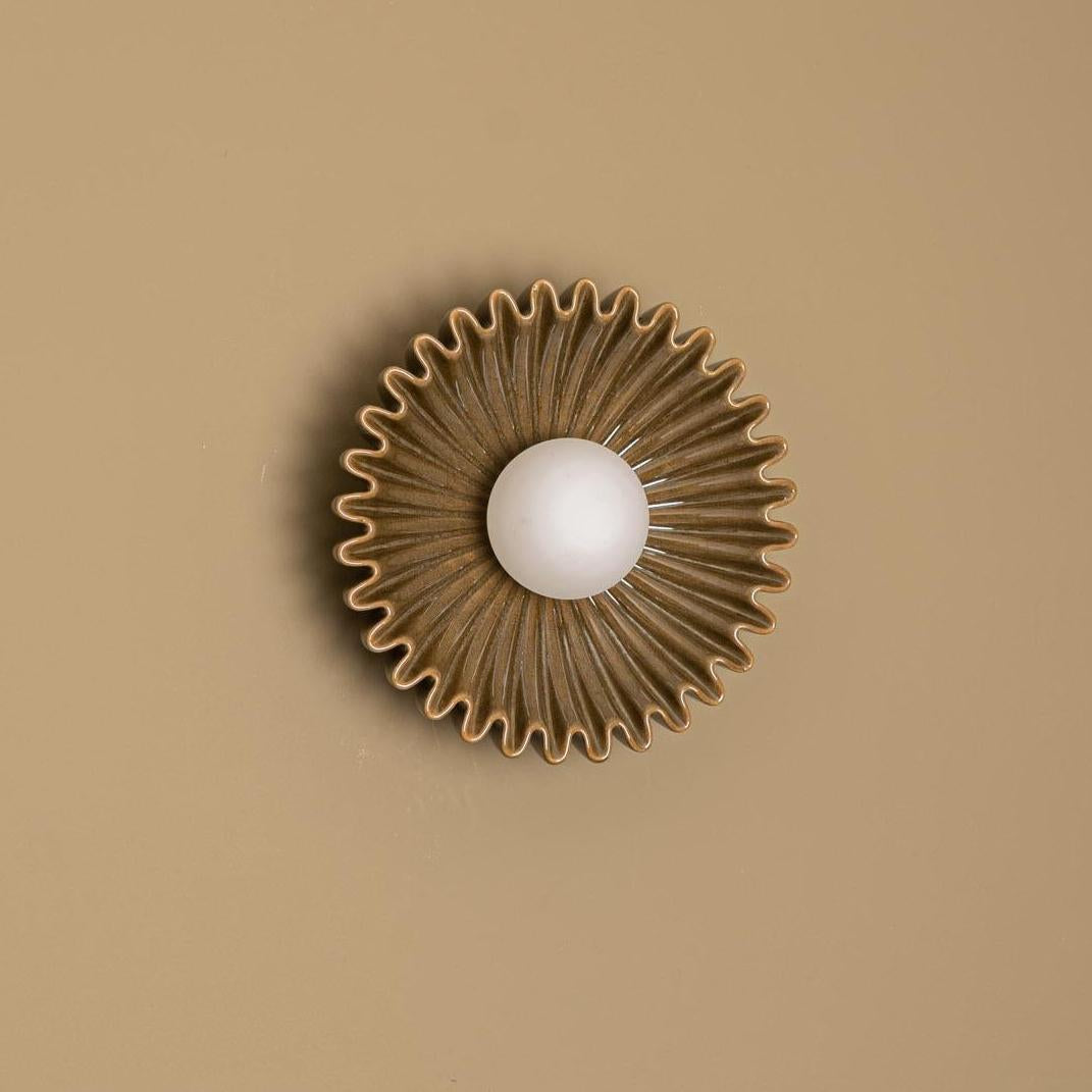 Applique da parete moderna ed elegante in ceramica Romy con fiori (7) (1).webp__PID:5d2c80d1-cceb-4a0a-b253-76bcf13fb0d5