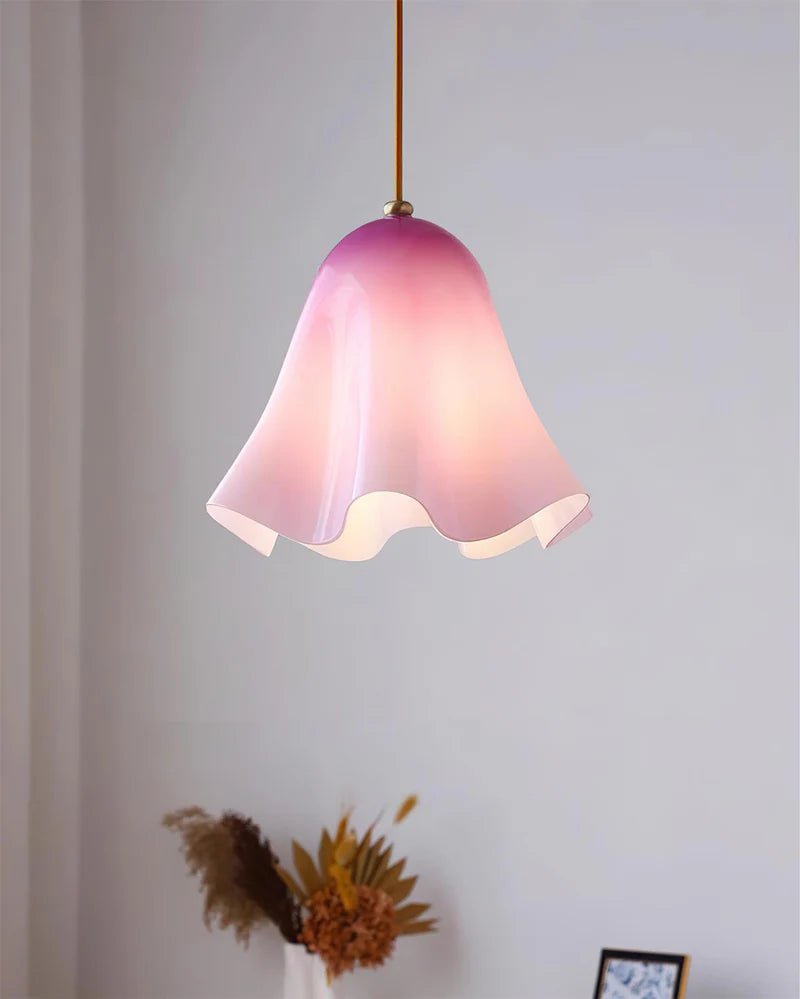 Lámpara colgante Juno de mediados de siglo con diseño de concha de cristal (4).webp__PID:7f55563a-0ebb-4863-80ba-11888f917d69
