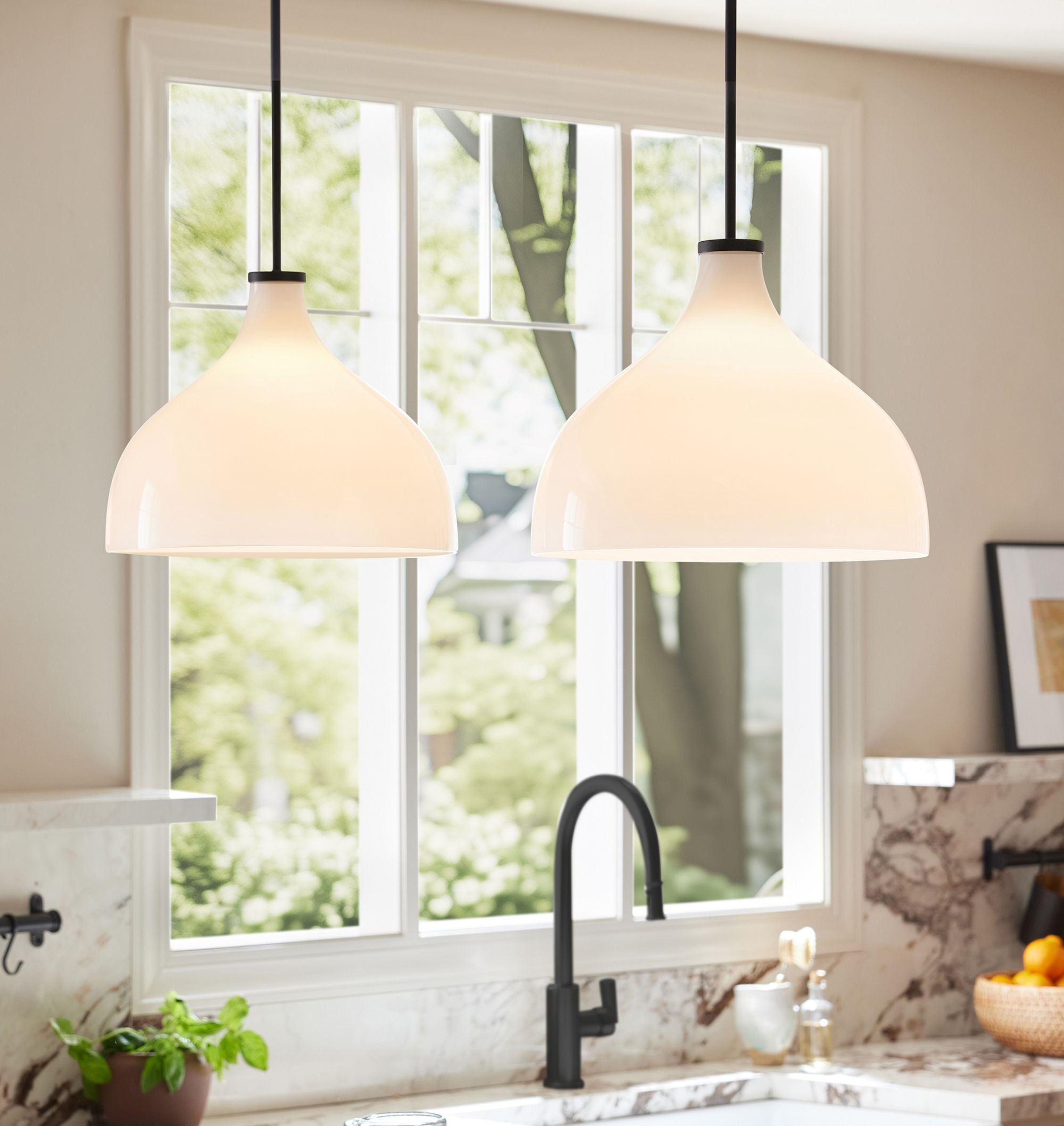 Pendelleuchte-Glasschirm-XL (2).webp__PID:dd91ba60-0407-4d88-85f8-47b6a92a39e3