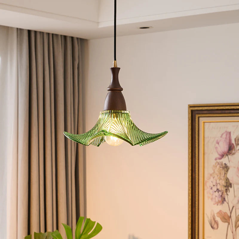 Lámpara colgante Adikia de madera moderna con diseño floral y vidrio artístico (0).webp__PID:011b4c37-63a2-41ce-9887-bf185b5c6dc9