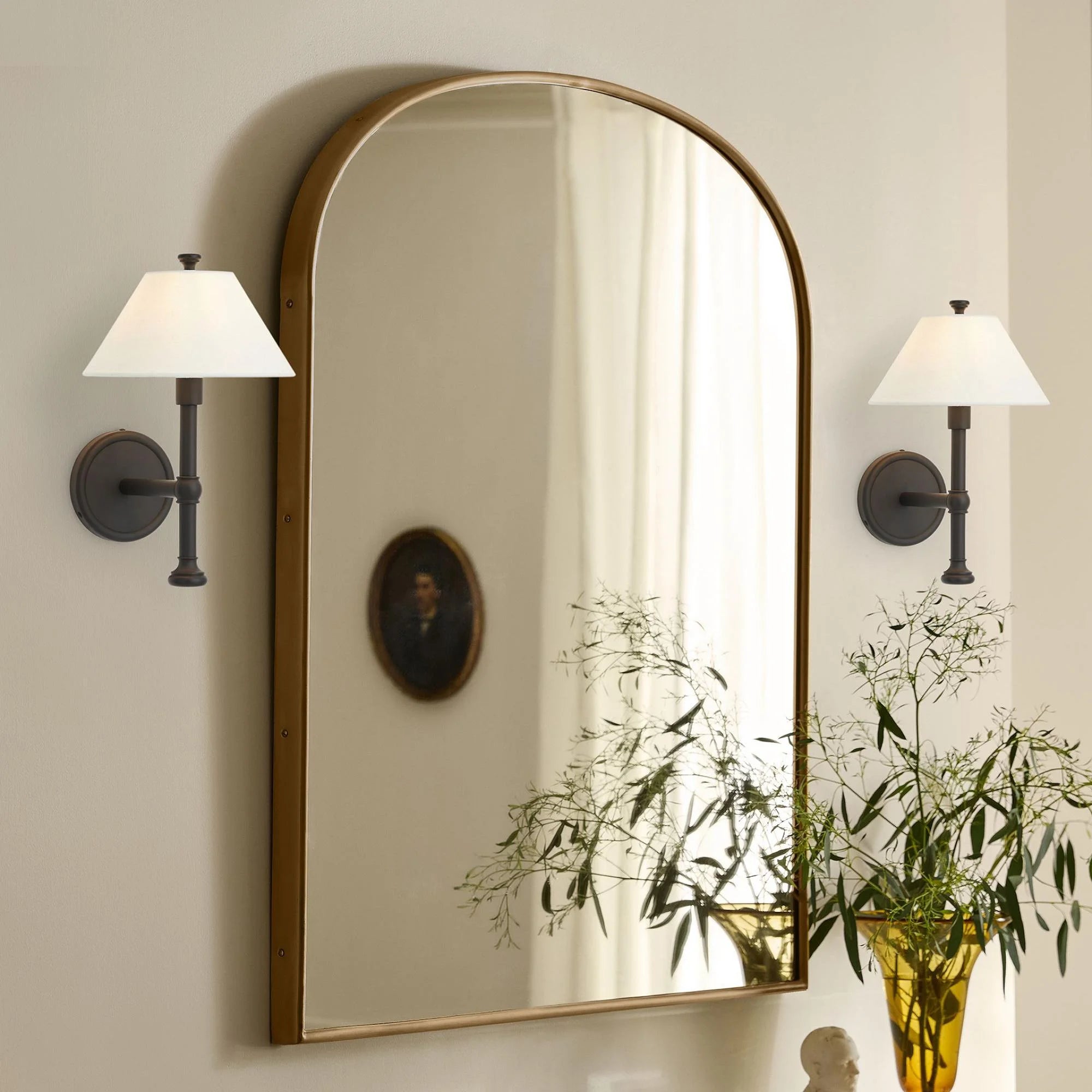 Nerida Industrial Linen Shade Wall Sconce (6).webp__PID:154d493e-1db7-4414-b518-9ceabae95924