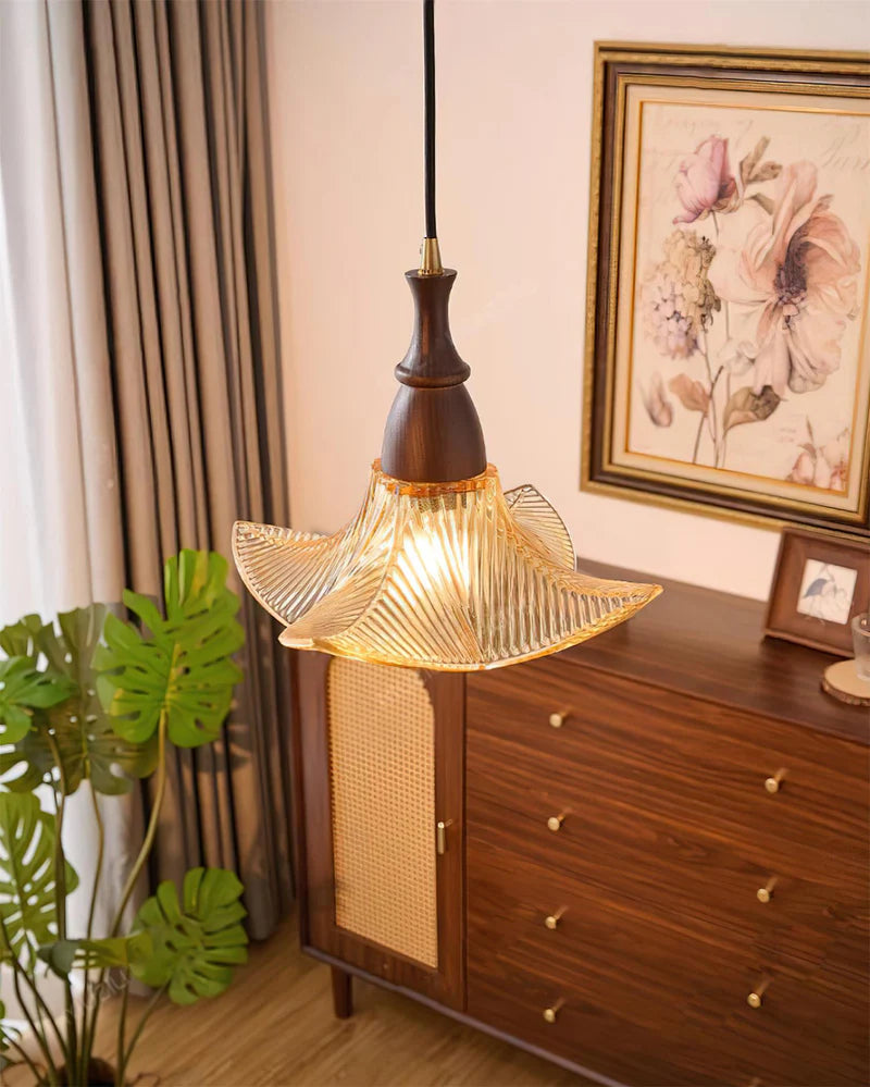 Lámpara colgante floral de vidrio artístico de madera moderna Adikia (2).webp__PID:7cca776e-e466-404b-9aec-0b89dde96f74