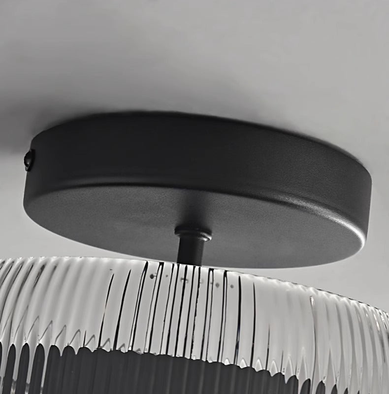 Lampada da soffitto moderna Jude con cupola in vetro rigato detail1.webp__PID:c09e0f9f-c0a4-4263-af26-fcc16d28a25f