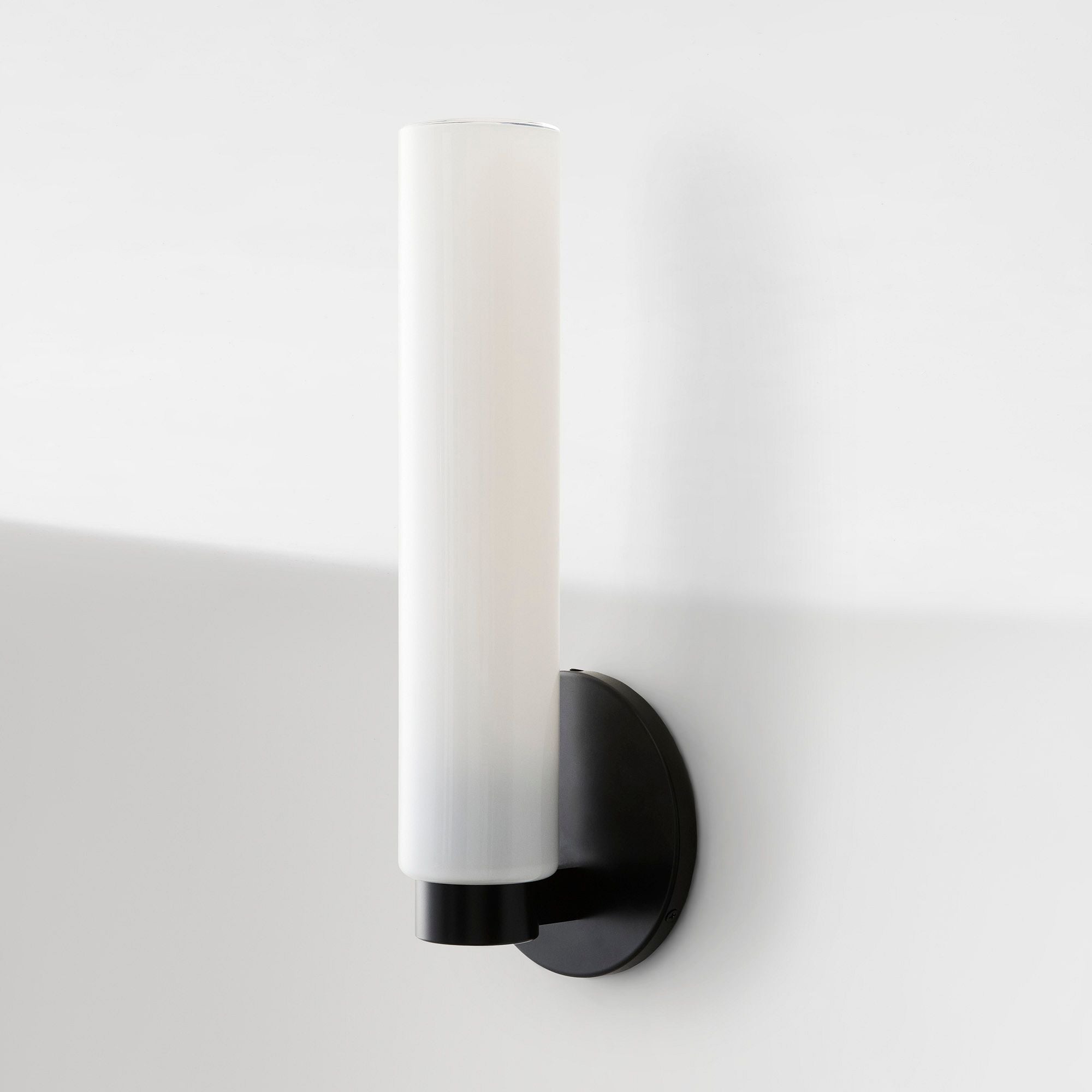 Doran Moderne elegante Alabaster-Röhrenleuchte (1).webp__PID:46c9b6f6-6ecc-4d1e-99ac-d9401ba1f25a