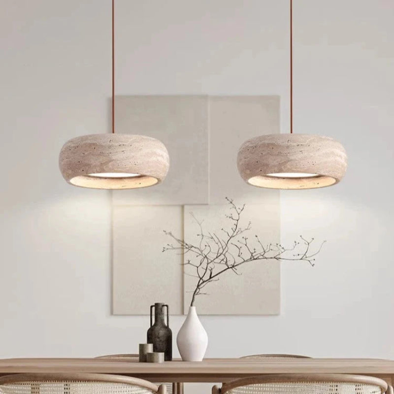 Image du produit de la suspension en travertin Kairi