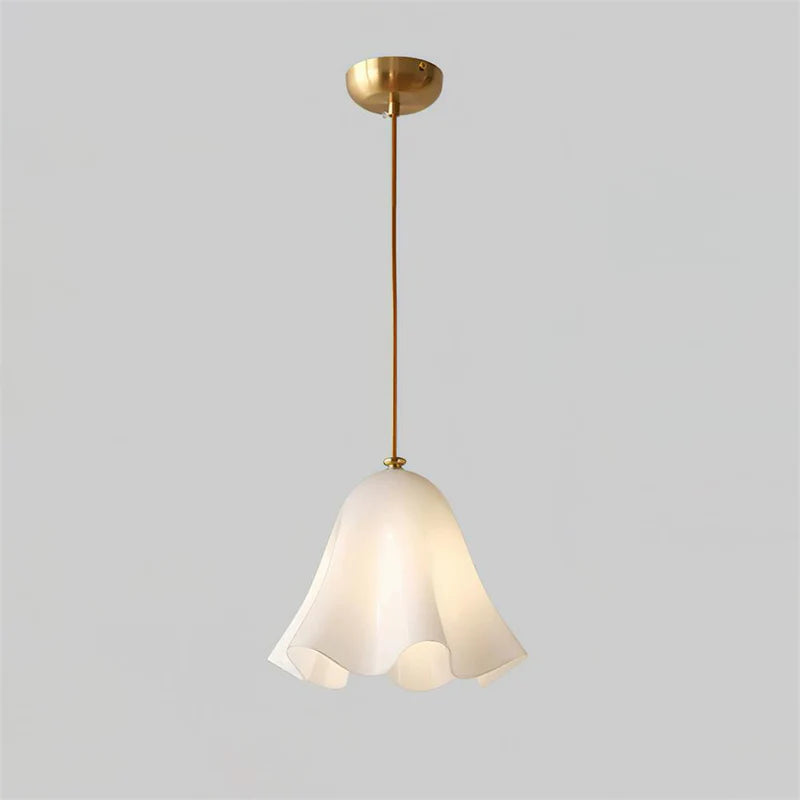 Lámpara colgante Juno de mediados de siglo con diseño de concha de cristal (15).webp__PID:df0fa738-d8af-4a90-9bad-5c9edd5bc305