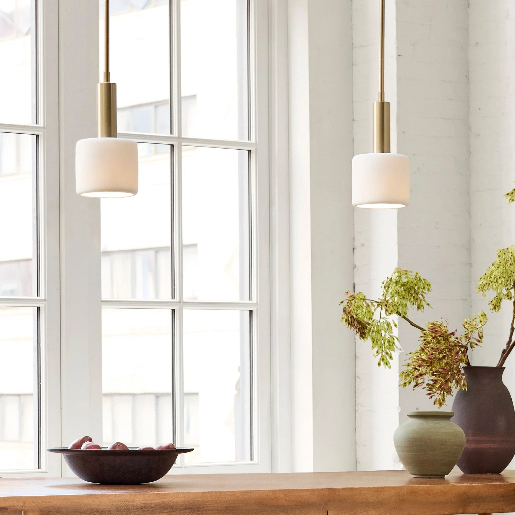 Lámpara colgante moderna de porcelana blanca (1).webp__PID:5a87eae2-9393-477b-9d90-371015f76f51
