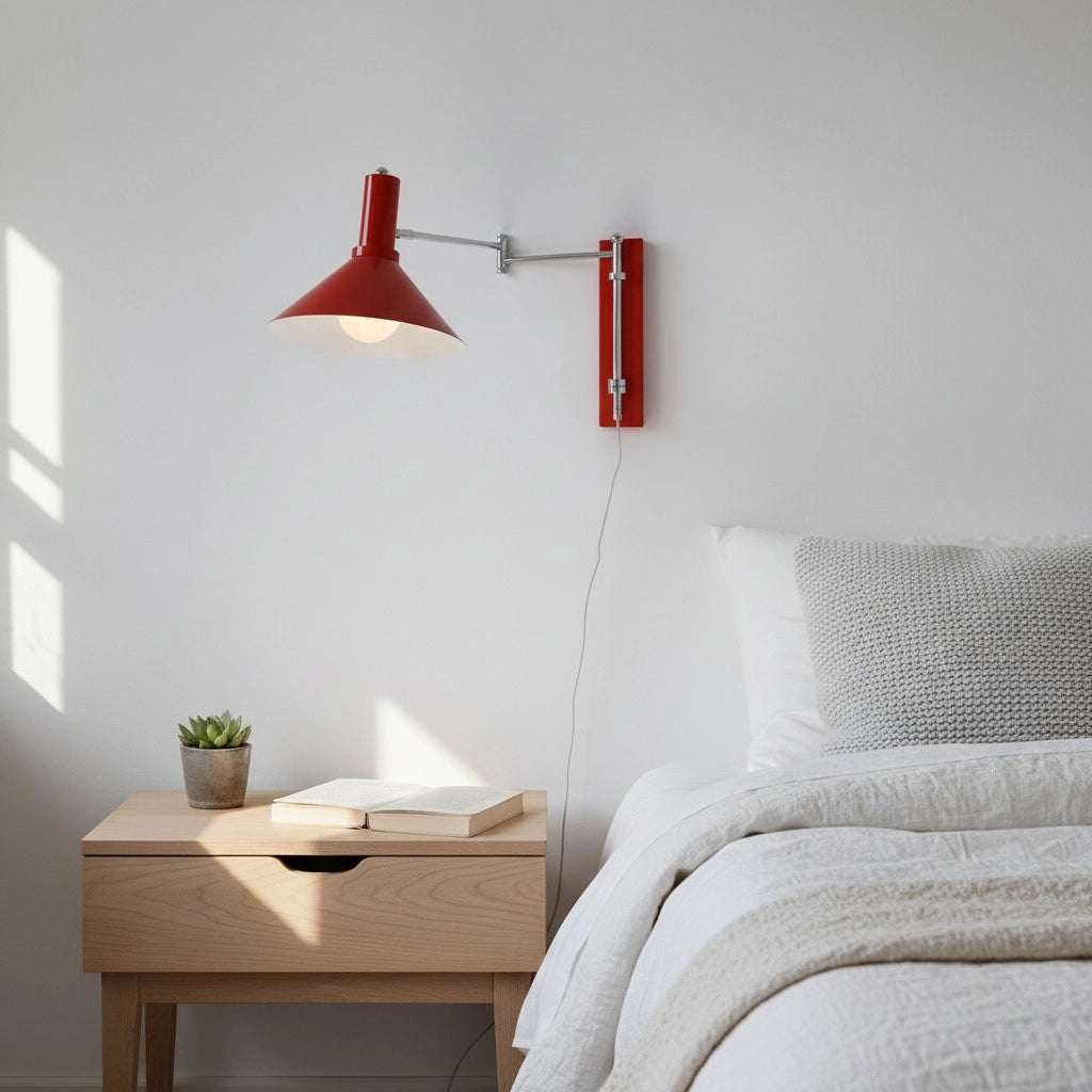 Lámpara de pared con brazo oscilante de color Kaisa Bauhaus7.webp__PID:0b975531-227a-4537-810a-4b1e5cc74c59