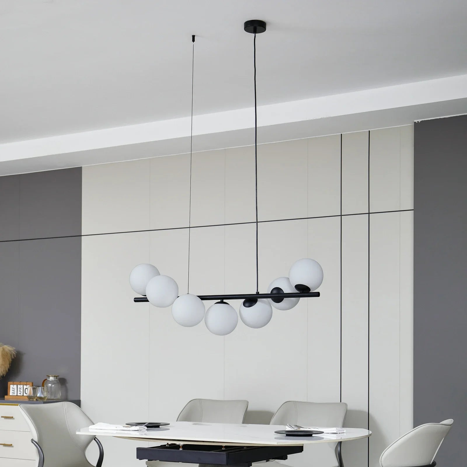 Eve Nordic Glass Sphere Kronleuchter5.webp__PID:6ae01c03-242d-4b01-b029-dee425d15e6e