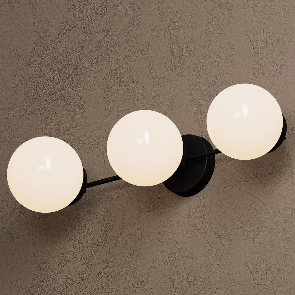 Sconce da parete in vetro moderno colorato globo Nina.webp__PID:bf6b98ba-a126-4865-bed3-378186415338