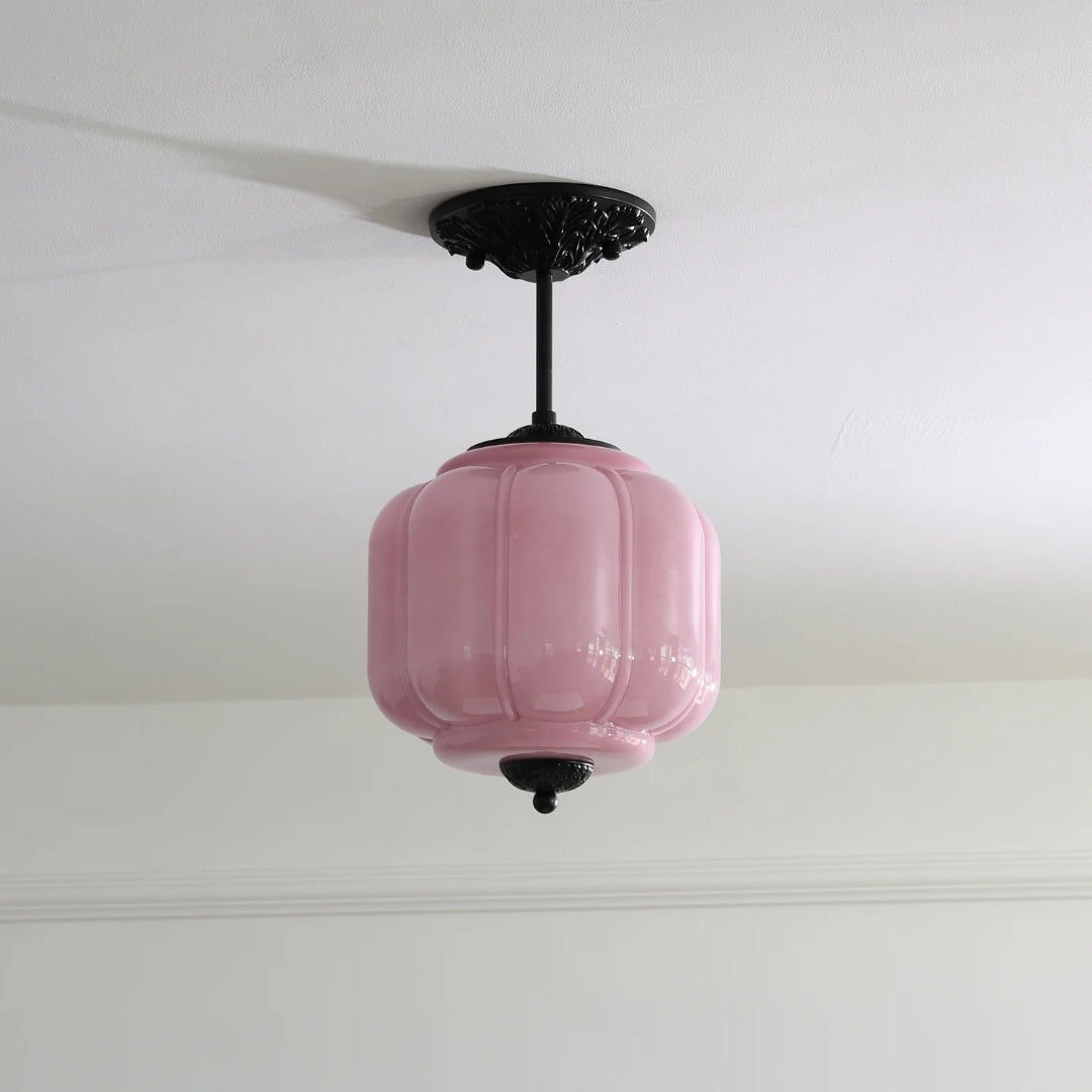 Lampa sufitowa Alana Vintage Cream Glass Dynia, różowa.jpg__PID:5bcba0c3-2c43-48c5-b3d2-4891bbe587b1