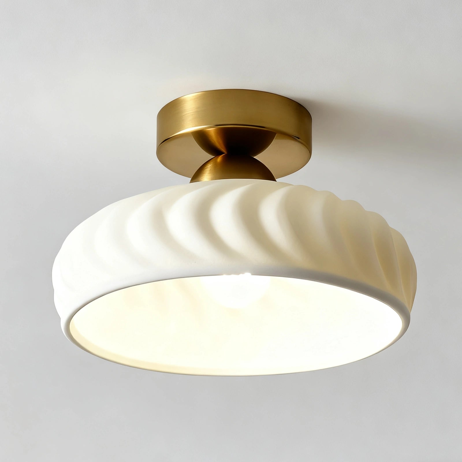 Plafoniera moderna in ceramica strutturata Ashbur2.webp__PID:e615dc25-765b-4cfa-9643-f70ada7b3b53
