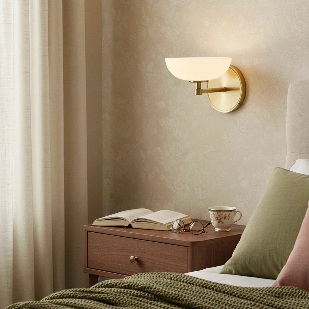 Aplique de pared con cuenco de cristal de champán vintage Eliza7.webp__PID:fb135a2f-36ca-4a09-9f9e-eaa7f186dfc5