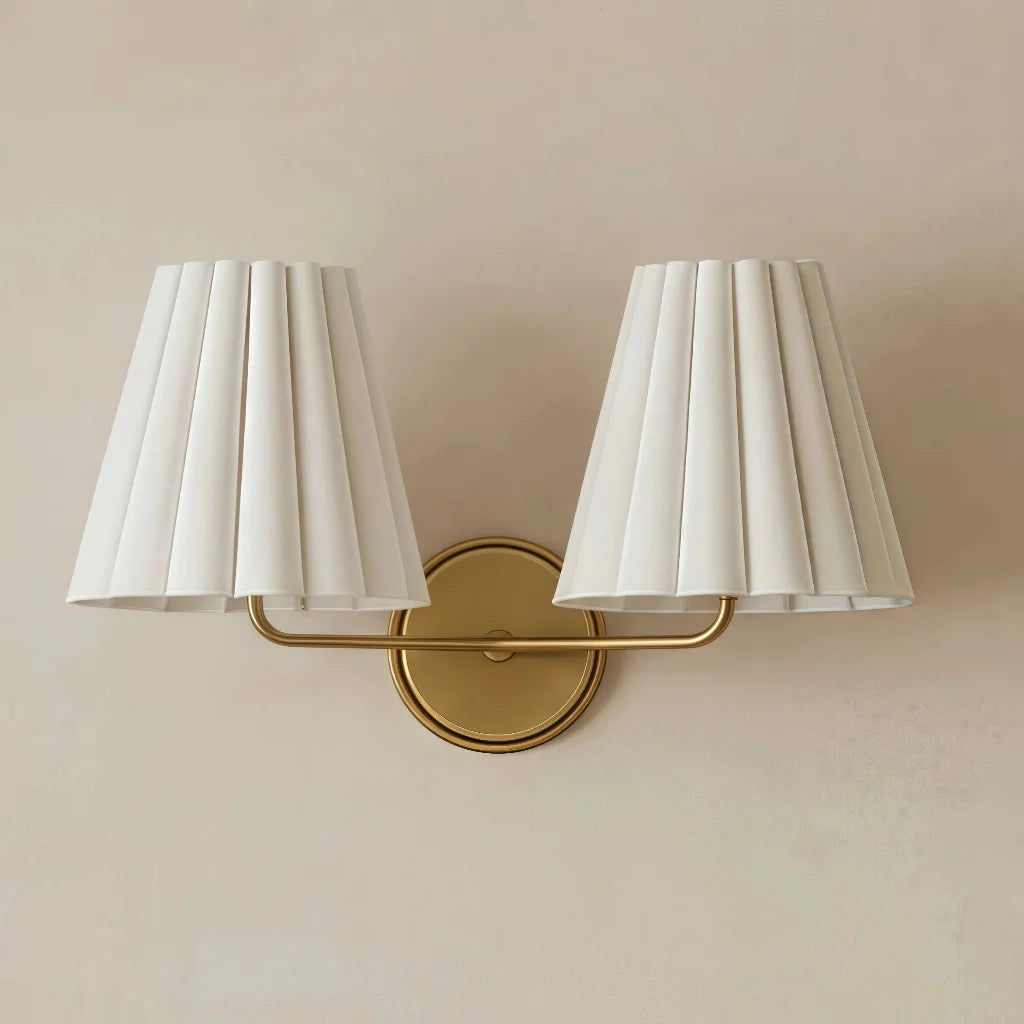 Sconce da parete affusolata in tessuto di lino strutturato minimalista Kaiya 35.webp__PID:9d2d924b-a4fa-49b9-ad8e-e238c88d960d