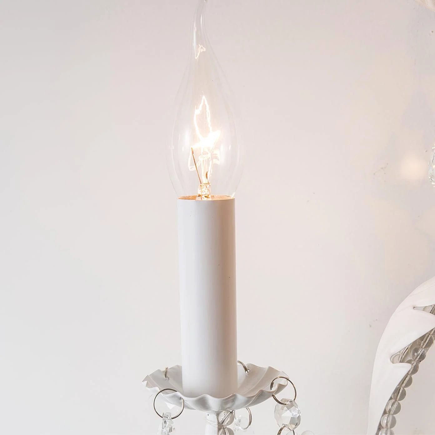 Lucinda Crystal Floral Candlestick Wall Lamp (12).webp__PID:9f1dc11b-923a-4da9-904e-d5845f3b447d