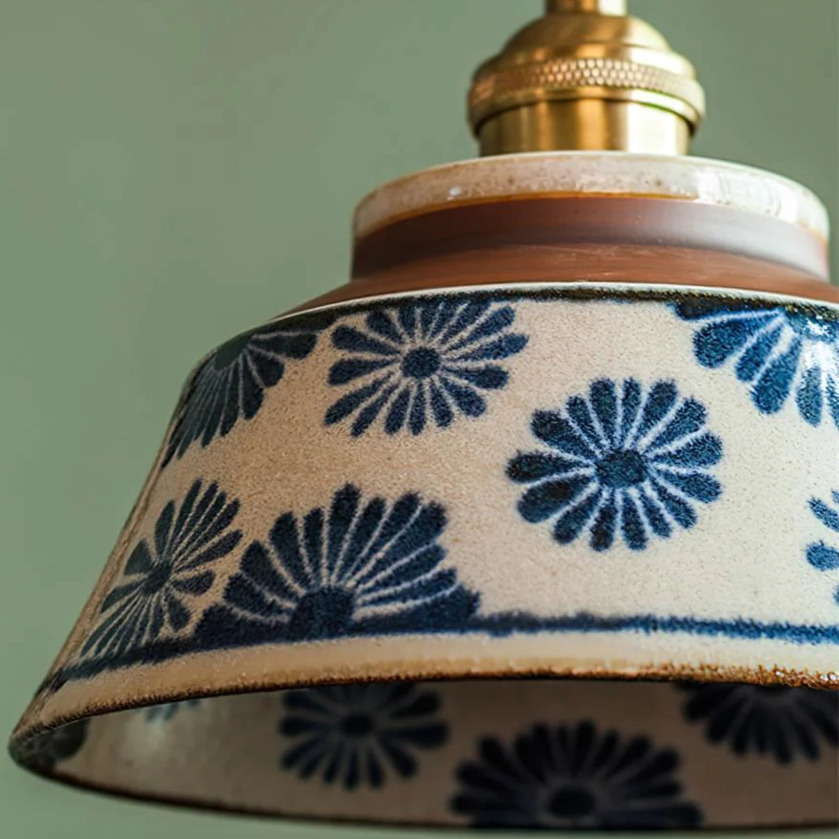 Orin Vintage, ręcznie malowana ceramiczna lampa wisząca detal1.webp__PID:16661c0a-78f7-4580-bdec-8572ab5c84c4