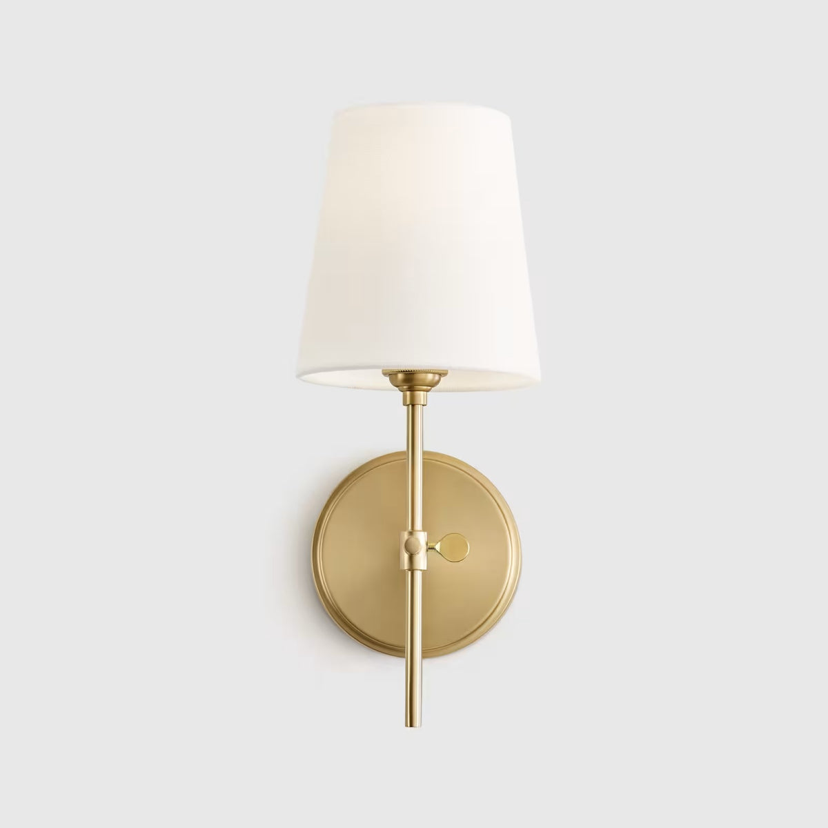 Applique murale à 1 lumière en laiton et tissu minimaliste Amberlyku1.webp__PID:73b1419d-b4c5-4a8d-b65a-fde851b3e4f3