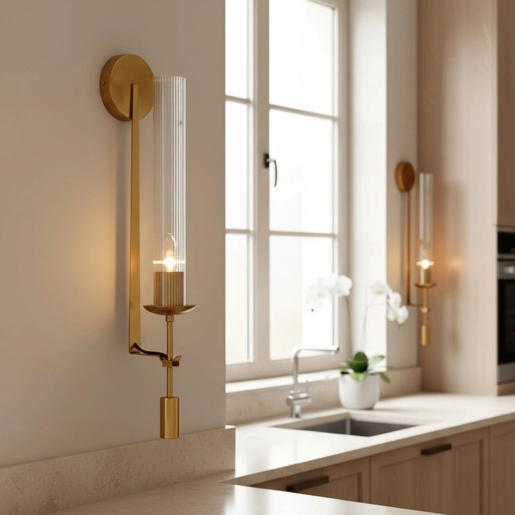 Applique murale moderne en verre tubulaire en laiton Jerry4.webp__PID:45f6e9af-8dc5-4ed8-986b-b9ec39ef3306