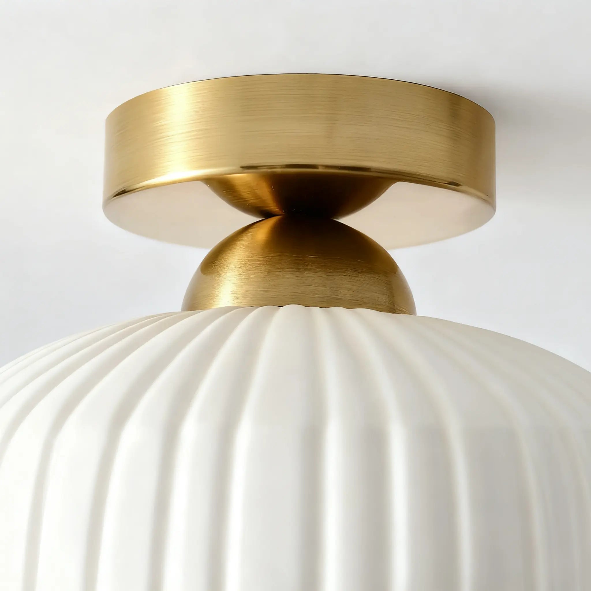Plafoniera moderna in ceramica strutturata Ashbur31.webp__PID:a2739e67-8a29-4f9b-97fb-3db8ece30ff9
