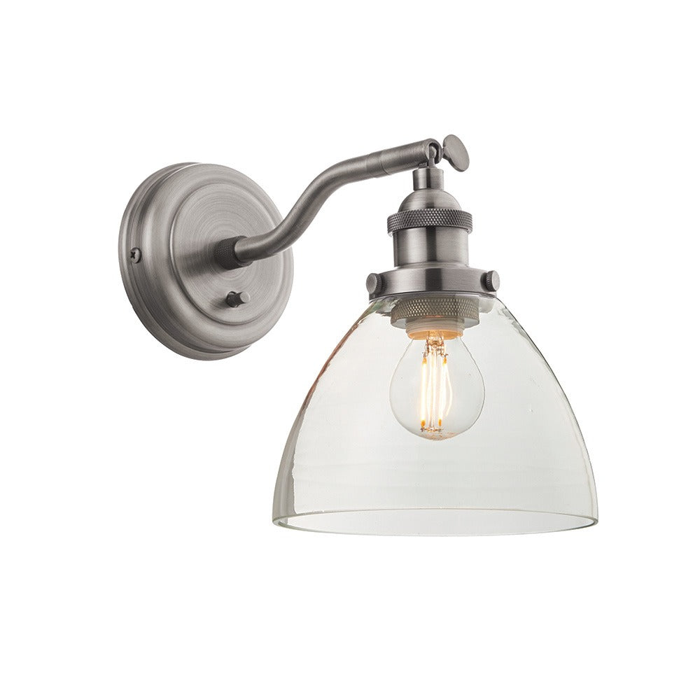 Griffin Industrial verstellbare Glaswandleuchte7.webp__PID:78901232-fd67-4120-937a-ad46459653a4
