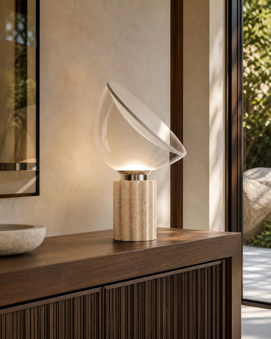 Soline lamp on an entry console